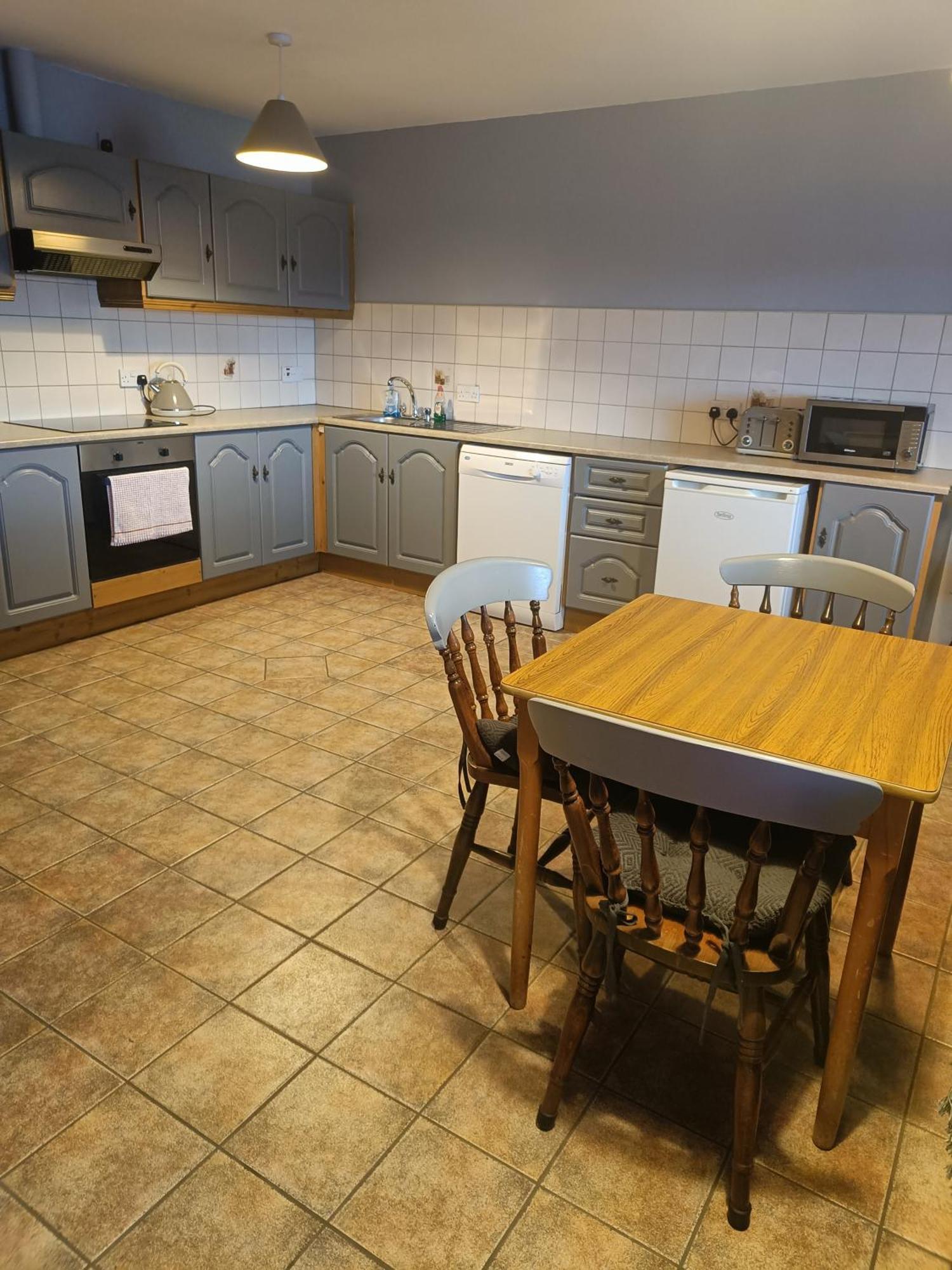 Dingle Town Center Apartment ภายนอก รูปภาพ